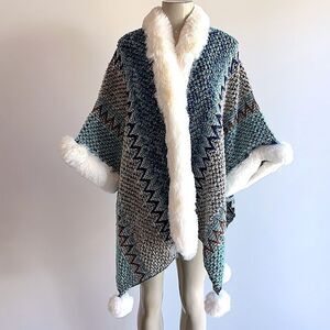 Toni Sinclaire Outerwear Blue-Green.  One Size O/S.  New!